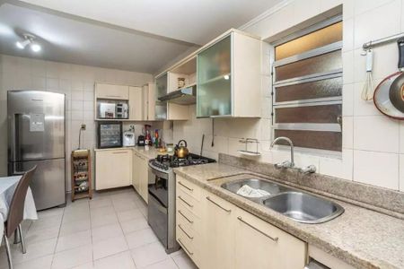 Casa para alugar com 300m², 3 quartos e 3 vagas Casa para alugar com 300m², 3 quartos e 3 vagasCozinha