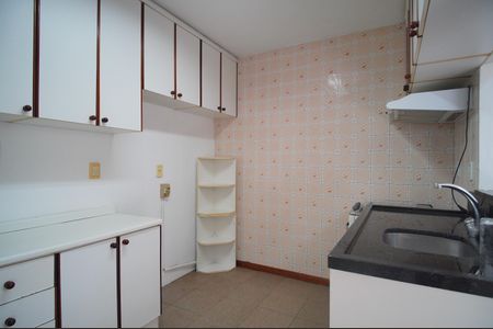 Apartamento à venda com 88m², 2 quartos e 1 vagaCozinha