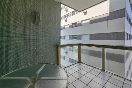 Apartamento para alugar com 115m², 2 quartos e 1 vaga Apartamento para alugar com 115m², 2 quartos e 1 vagaVaranda da Sala