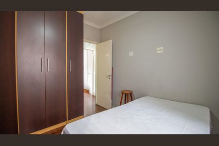 Apartamento à venda com 107m², 3 quartos e 1 vagaQuarto 2