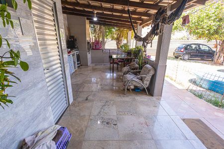 Casa à venda com 200m², 3 quartos e 5 vagasÁrea de Serviço