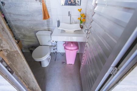 Casa à venda com 200m², 3 quartos e 5 vagasBanheiro de Serviço