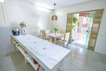Casa à venda com 200m², 3 quartos e 5 vagasCozinha