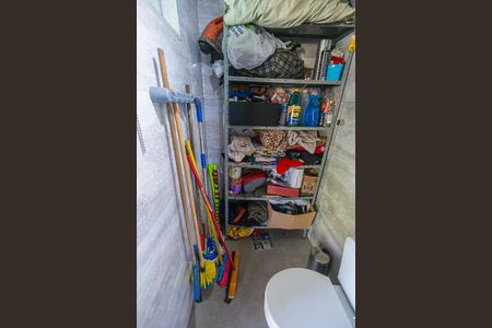 Casa à venda com 200m², 3 quartos e 5 vagasBanheiro de Serviço