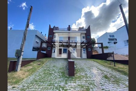 Casa para alugar com 175m², 3 quartos e 2 vagas Casa para alugar com 175m², 3 quartos e 2 vagasFachada