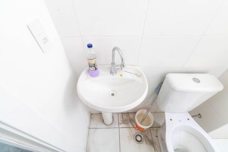 Apartamento para alugar com 44m², 2 quartos e sem vagaBanheiro