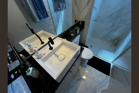 Apartamento para alugar com 54m², 2 quartos e 1 vaga Apartamento para alugar com 54m², 2 quartos e 1 vagaBanheiro
