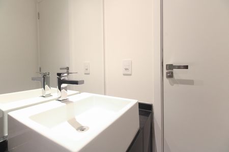 Studio para alugar com 31m², 1 quarto e sem vaga Studio para alugar com 31m², 1 quarto e sem vagaBanheiro