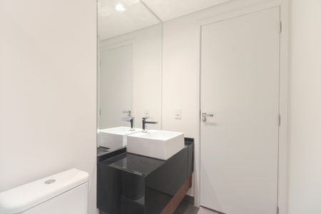Studio para alugar com 31m², 1 quarto e sem vaga Studio para alugar com 31m², 1 quarto e sem vagaBanheiro