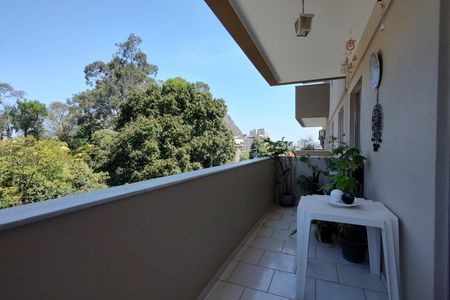 Apartamento à venda com 62m², 2 quartos e 1 vagaVaranda