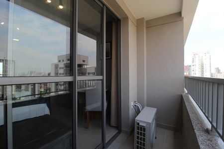 Varanda de kitnet/studio para alugar com 1 quarto, 25m² em Vila Olímpia, São Paulo