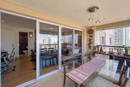 Apartamento à venda com 92m², 2 quartos e 2 vagas Apartamento à venda com 92m², 2 quartos e 2 vagasVaranda