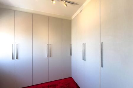 Apartamento à venda com 92m², 2 quartos e 2 vagas Apartamento à venda com 92m², 2 quartos e 2 vagasSuíte