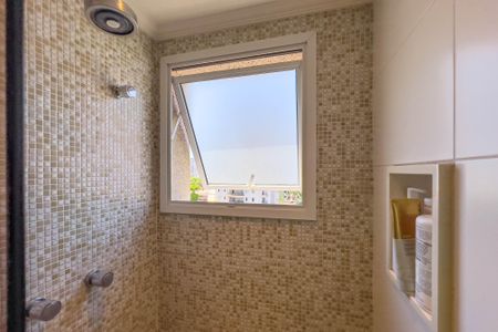 Apartamento à venda com 92m², 2 quartos e 2 vagas Apartamento à venda com 92m², 2 quartos e 2 vagasBanheiro da Suíte