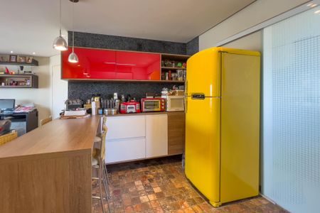 Apartamento à venda com 92m², 2 quartos e 2 vagas Apartamento à venda com 92m², 2 quartos e 2 vagasCozinha