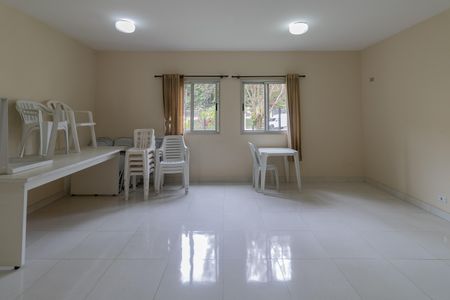 Apartamento à venda com 69m², 3 quartos e 1 vagaÁrea comum - Salão de festas