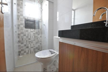 Banheiro de apartamento para alugar com 1 quarto, 34m² em Parque Ramos Freitas, São Paulo