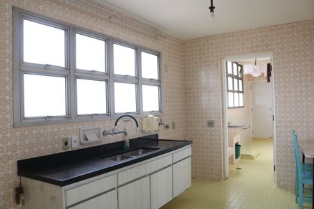 Apartamento à venda com 197m², 2 quartos e 2 vagasCozinha