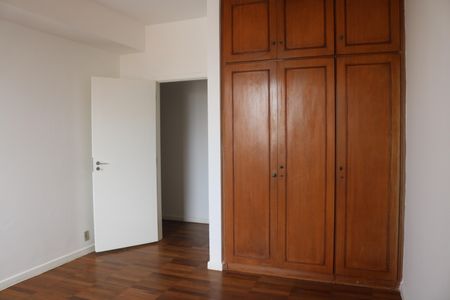 Apartamento à venda com 197m², 2 quartos e 2 vagasQuarto 1
