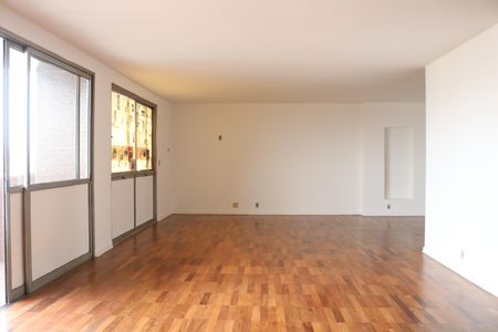 Apartamento à venda com 197m², 2 quartos e 2 vagasSala
