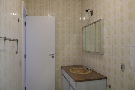 Apartamento à venda com 197m², 2 quartos e 2 vagasBanheiro