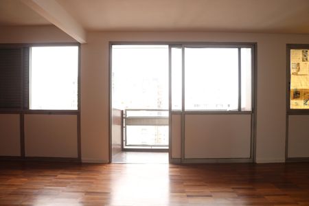 Apartamento à venda com 197m², 2 quartos e 2 vagasSala