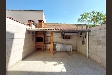 Casa à venda com 160m², 3 quartos e 1 vagaÁrea comum