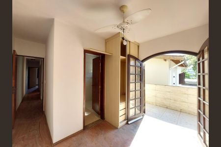 Casa à venda com 160m², 3 quartos e 1 vagaSuíte