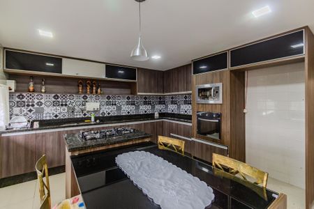 Casa de condomínio para alugar com 357m², 3 quartos e 2 vagas Casa de condomínio para alugar com 357m², 3 quartos e 2 vagasCozinha