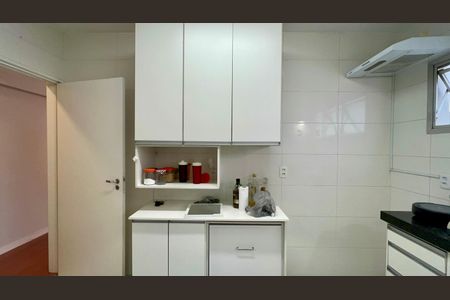 Apartamento para alugar com 67m², 2 quartos e 1 vagaCozinha