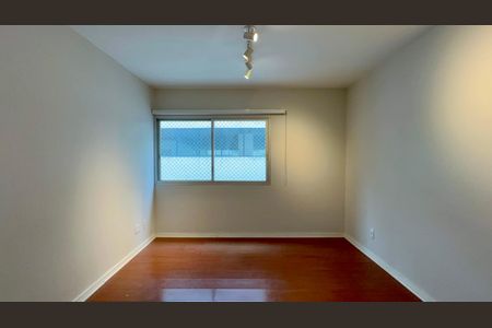 Sala de apartamento para alugar com 2 quartos, 67m² em Cerqueira César, São Paulo