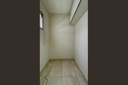 Apartamento para alugar com 67m², 2 quartos e 1 vagaQuarto de Serviço