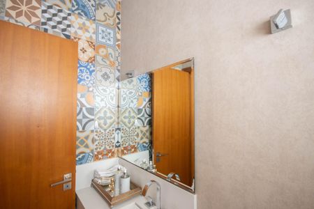 Casa para alugar com 330m², 4 quartos e 4 vagas Casa para alugar com 330m², 4 quartos e 4 vagasLavabo