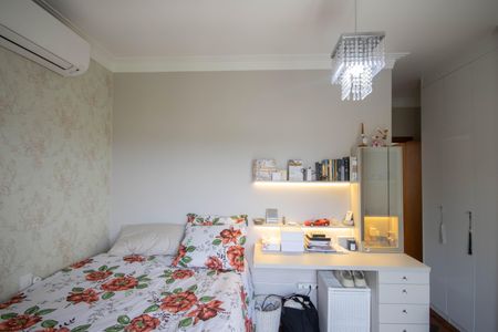 Casa para alugar com 330m², 4 quartos e 4 vagas Casa para alugar com 330m², 4 quartos e 4 vagasSuíte 1