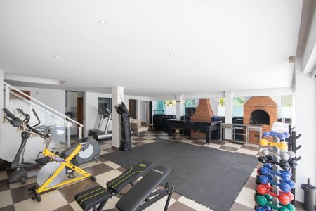 Casa para alugar com 330m², 4 quartos e 4 vagas Casa para alugar com 330m², 4 quartos e 4 vagasAcademia