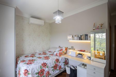 Suíte 1 de casa para alugar com 4 quartos, 330m² em Vila Irmaos Arnoni, São Paulo