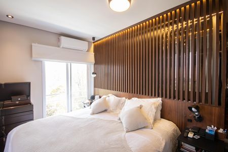 Casa para alugar com 330m², 4 quartos e 4 vagas Casa para alugar com 330m², 4 quartos e 4 vagasSuíte 2