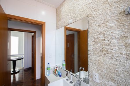 Casa para alugar com 330m², 4 quartos e 4 vagas Casa para alugar com 330m², 4 quartos e 4 vagasBanheiro da Suíte 3