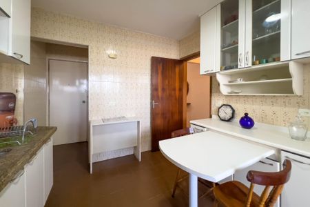 Apartamento à venda com 90m², 2 quartos e 1 vagaCozinha