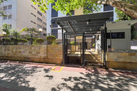 Apartamento à venda com 90m², 2 quartos e 1 vagaFachada