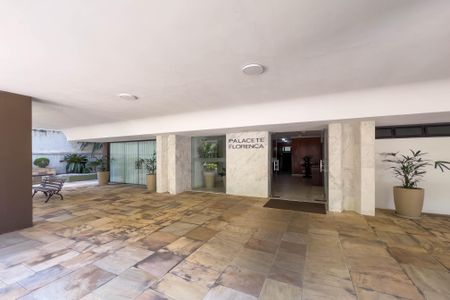 Apartamento à venda com 90m², 2 quartos e 1 vagaHall de entrada