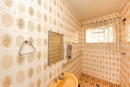 Casa à venda com 281m², 5 quartos e 3 vagasBanheiro Social