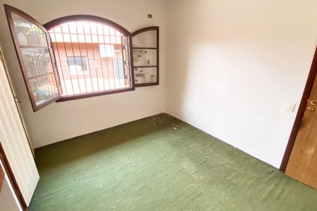 Casa à venda com 360m², 5 quartos e 8 vagas Casa à venda com 360m², 5 quartos e 8 vagasQuarto 1