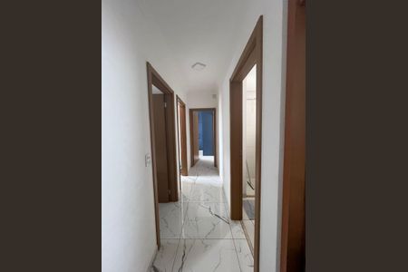 Corredor de apartamento para alugar com 2 quartos, 84m² em Jardim do Lago, Jundiaí