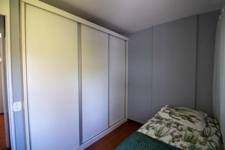 Apartamento à venda com 64m², 3 quartos e 1 vagaQuarto 2