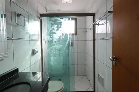 Casa à venda com 220m², 3 quartos e 4 vagasBanheiro Social