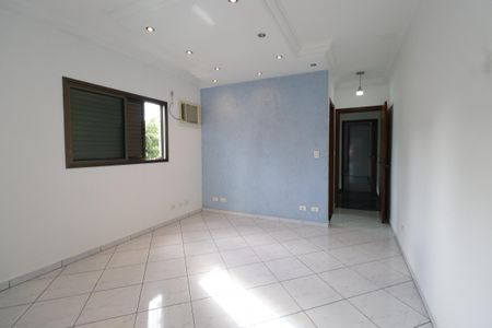 Casa à venda com 220m², 3 quartos e 4 vagasSuíte