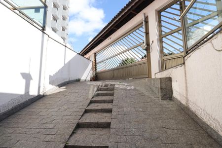 Casa à venda com 220m², 3 quartos e 4 vagasGaragem