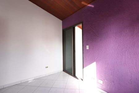 Casa à venda com 220m², 3 quartos e 4 vagasQuarto 
