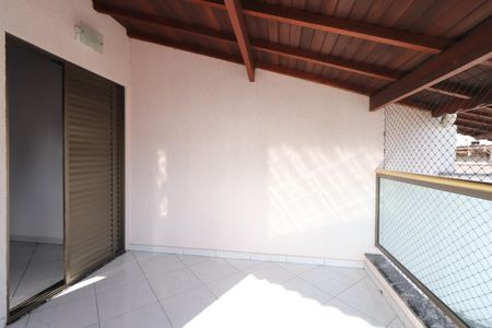 Casa à venda com 220m², 3 quartos e 4 vagasVaranda da Suíte 2